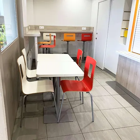 Premiere Classe Thionville - ホテル